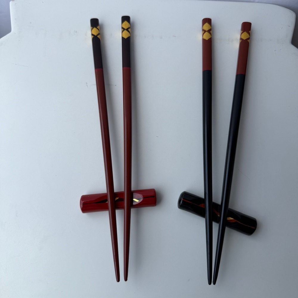 2 Pairs Japanese Style Chopsticks with Rests‎ Set - Excellent Condition - B-9